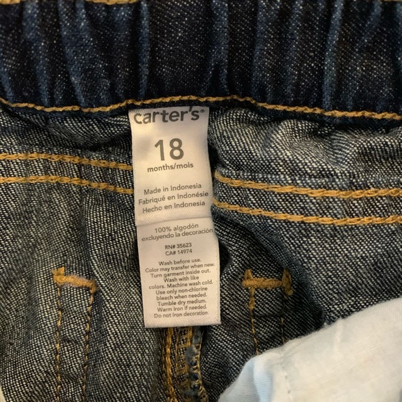 Carter’s 18m checkered fleece & dark-wash jeans - Picture 5 of 5